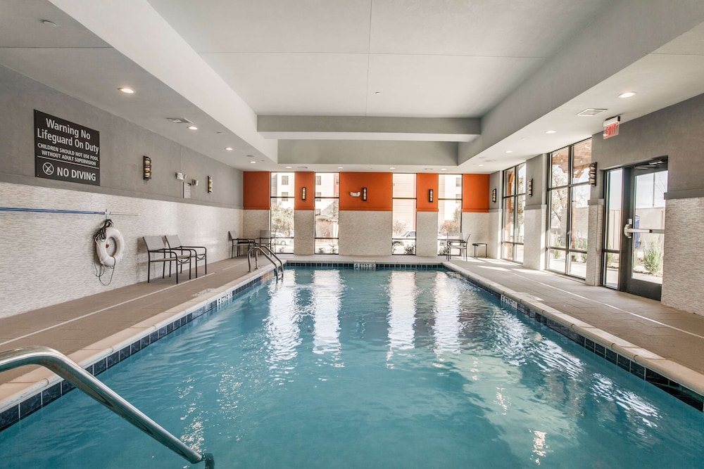 Hampton Inn & Suites North Dallas Central Expy - photo 25
