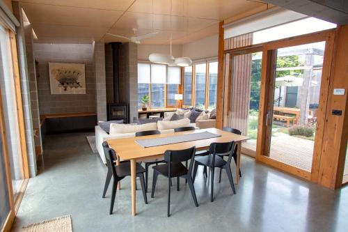 Annies Beach House — 4-Star Luxury Hotel in Point Lonsdale, Australia