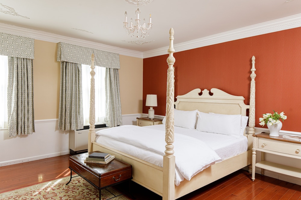 The Litchfield Inn - photo 48
