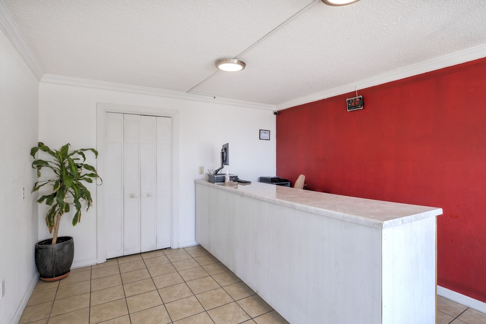 OYO Hotel Cleveland TN - photo 5