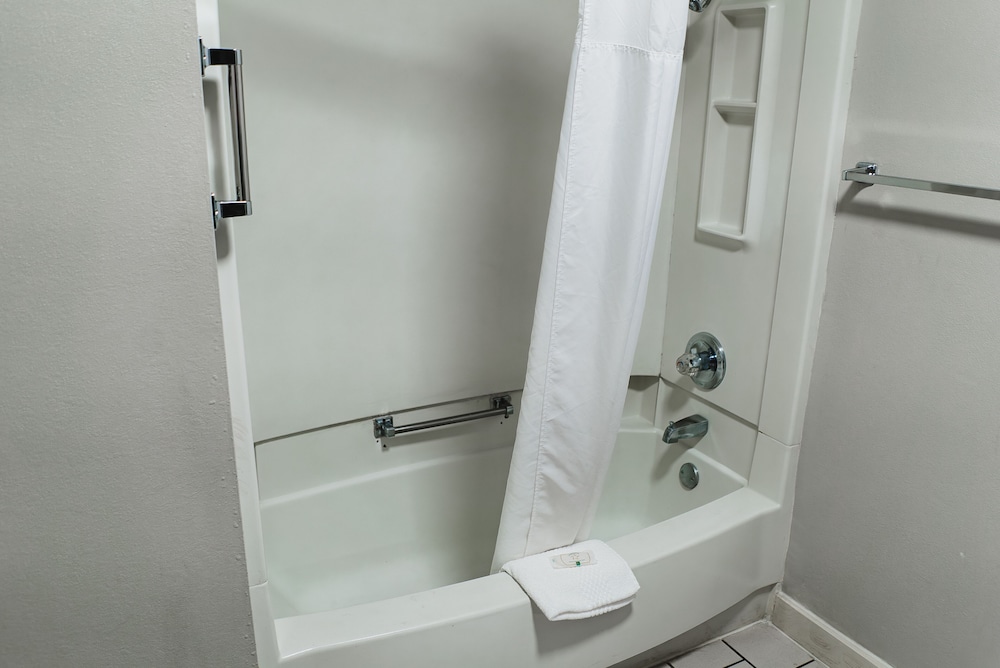 Quality Inn & Suites Monticello - photo 44