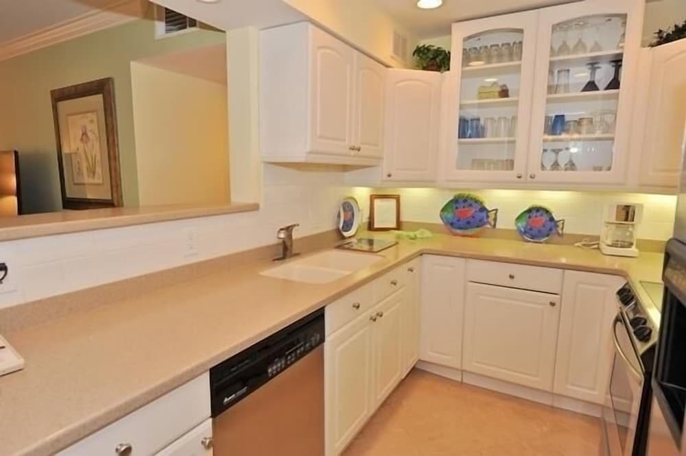 865 Ketch Court at The Sea Pines Resort - photo 5