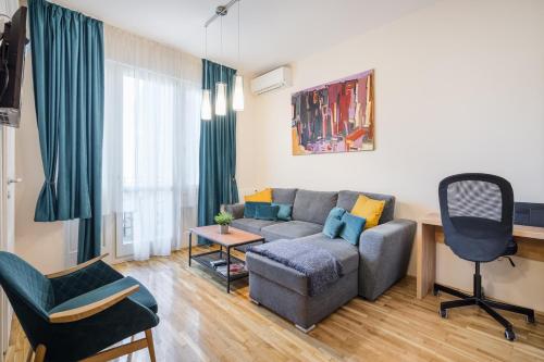 BpR Blue Paradise Apartment with A C — 4-Star Luxury Hotel in Budapest, Hungary