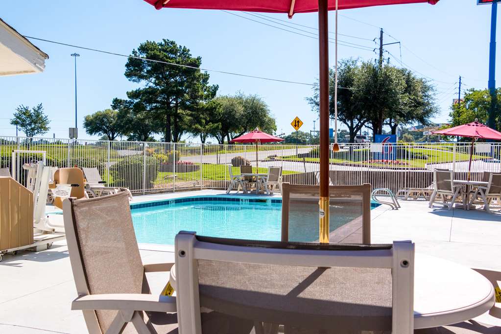 Motel 6 Longview TX - photo 13