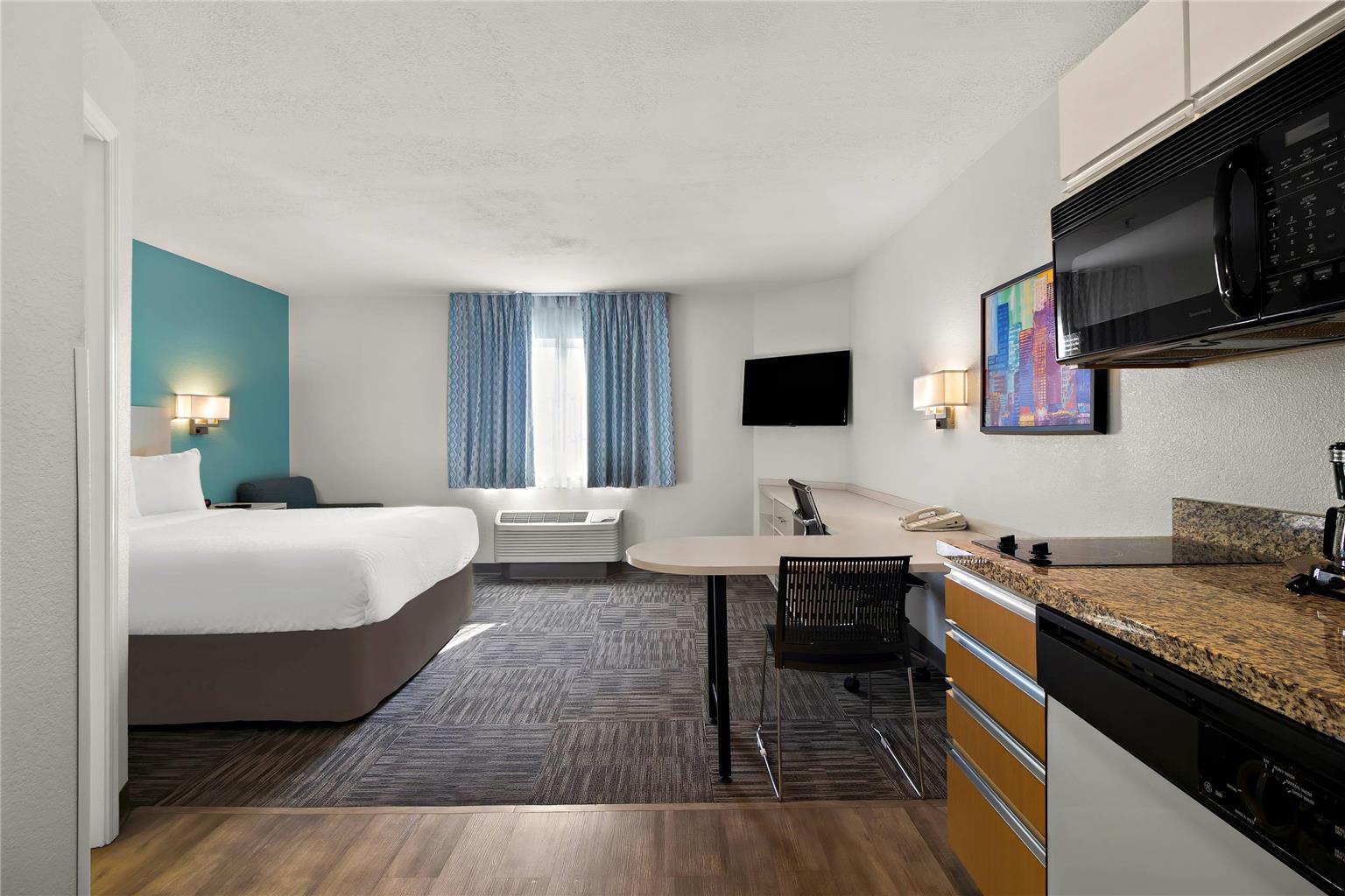 MainStay Suites Orlando Altamonte Springs - photo 3