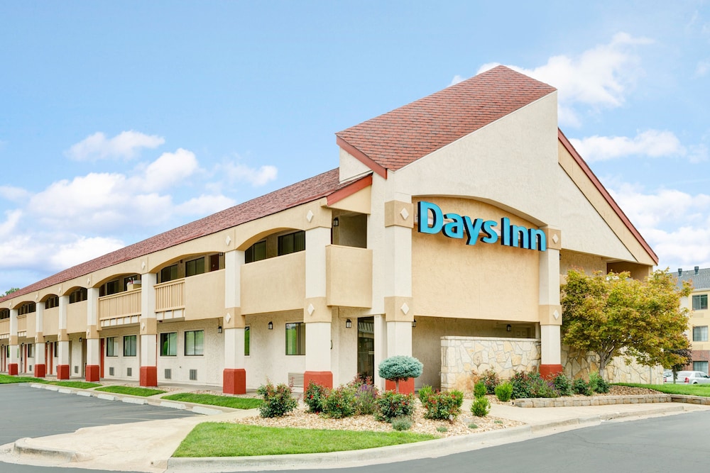 Days Inn by Wyndham Overland Park Metcalf Convention Center - featured photo