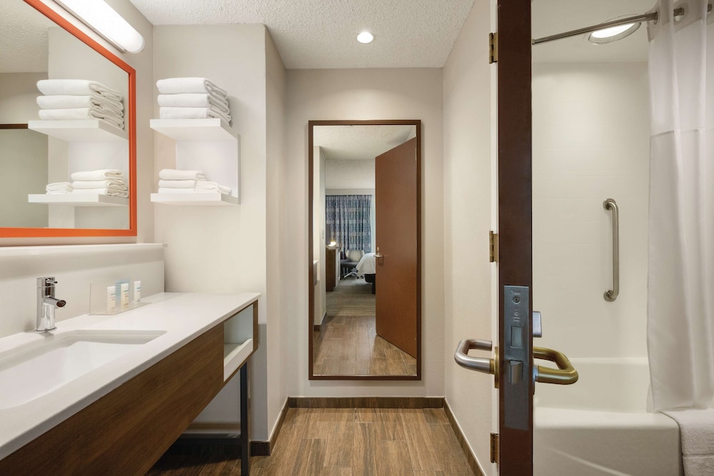 Hampton Inn & Suites Dallas Mesquite - photo 25
