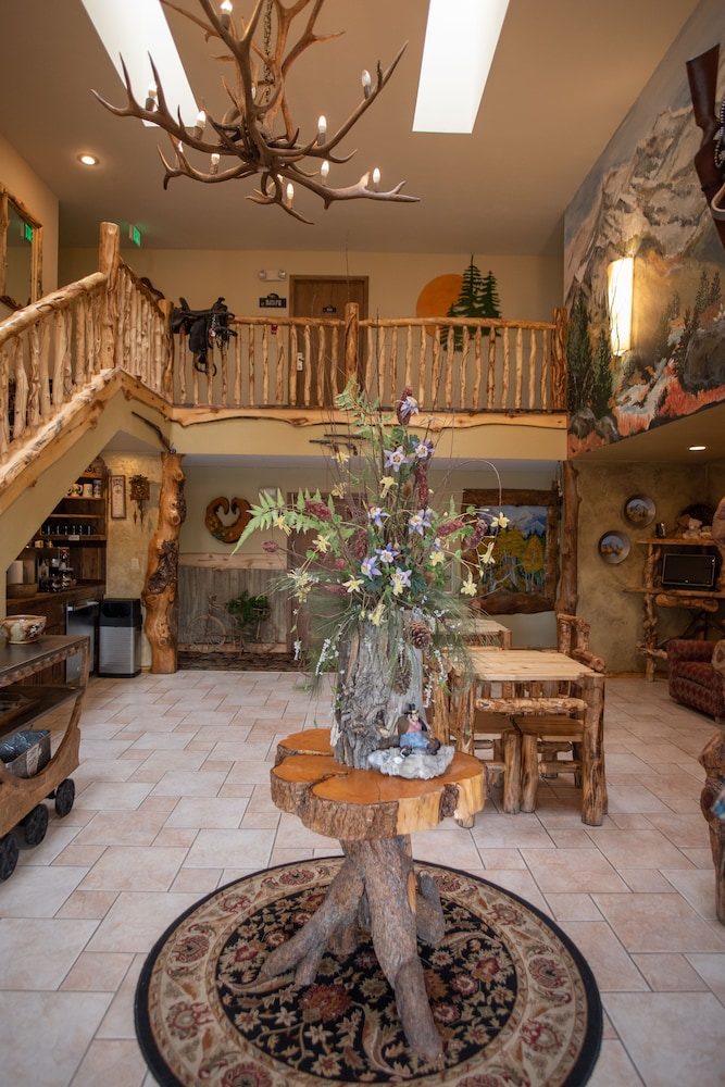 Browns Canyon Inn - photo 2