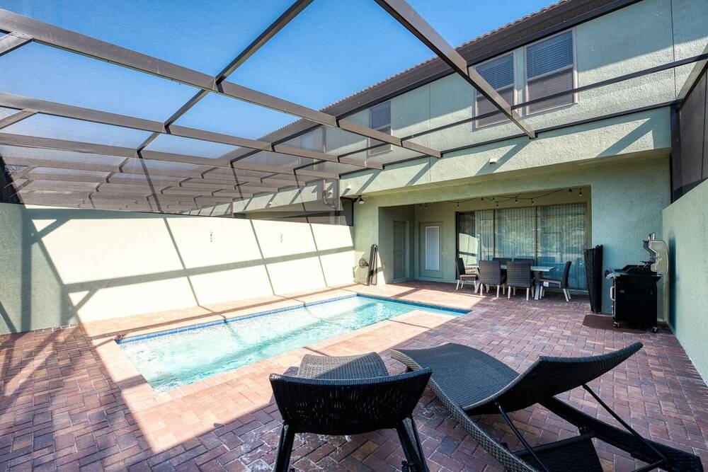 Magic Retreat Near Disney Sleeps 12 Private Pool Sol101 - photo 26