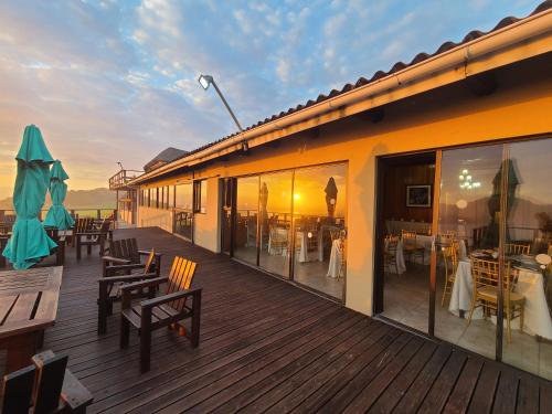 Wavecrest Beach Hotel & Spa - last minute hotel in Unknown City