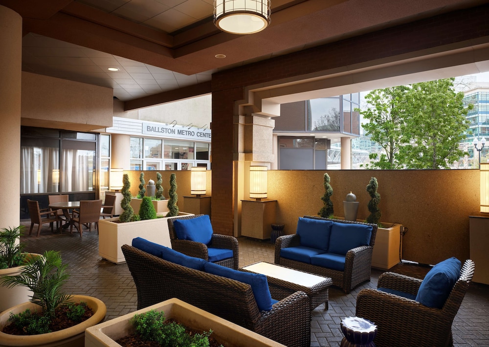 Hilton Arlington - photo 60