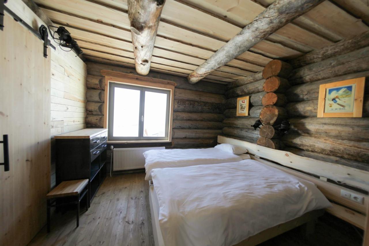 Mountain Cricket Chalets and Apartments Gudauri
