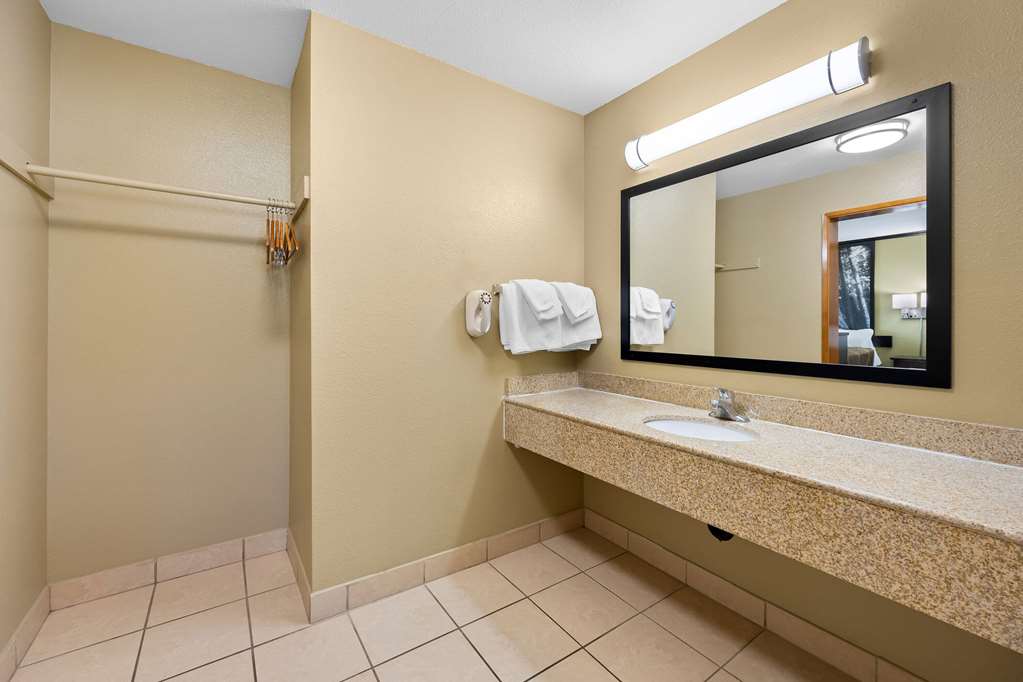 Super 8 by Wyndham Crescent City - photo 19