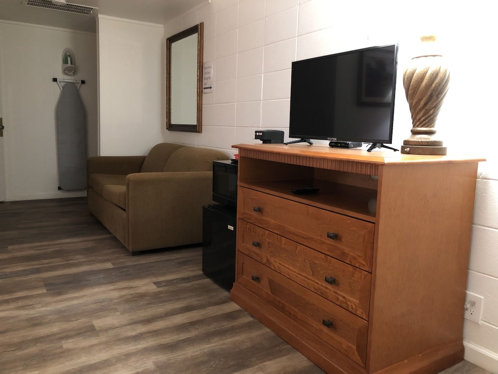 Stockmans Motel - photo 18
