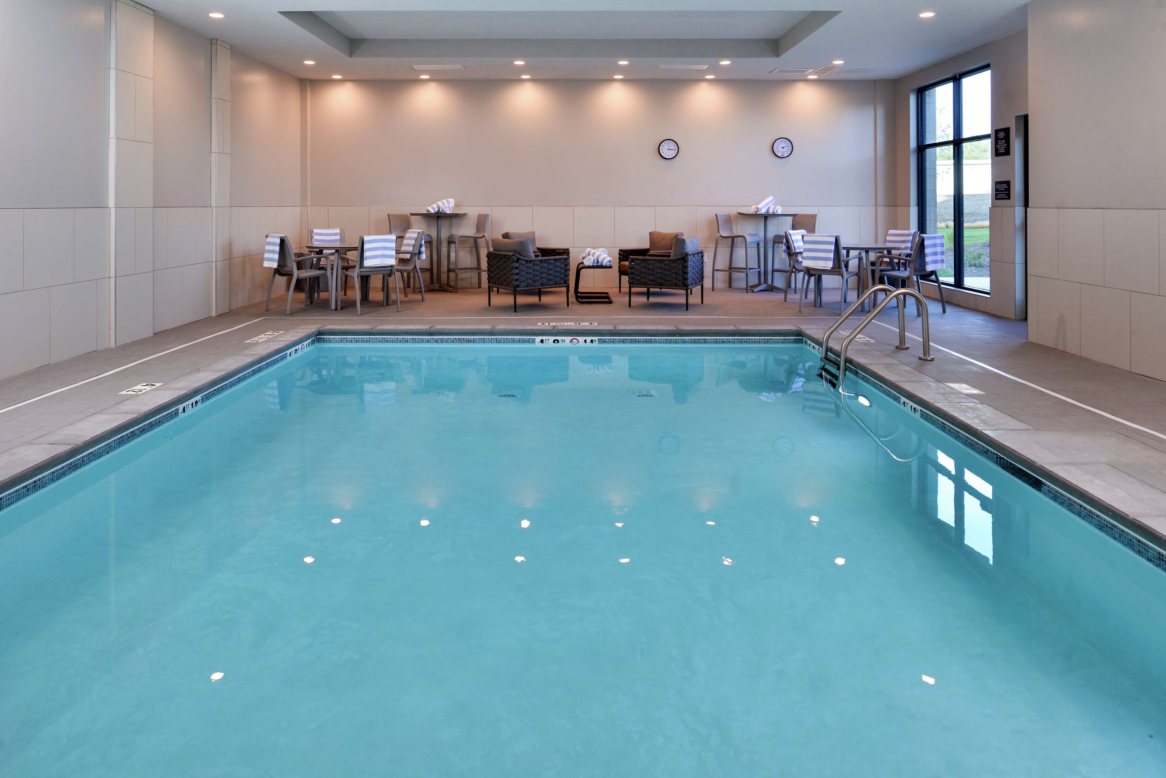 Hampton Inn Cedar Falls Downtown - photo 16