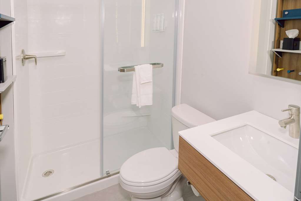 Microtel Inn & Suites by Wyndham Macedon - photo 13
