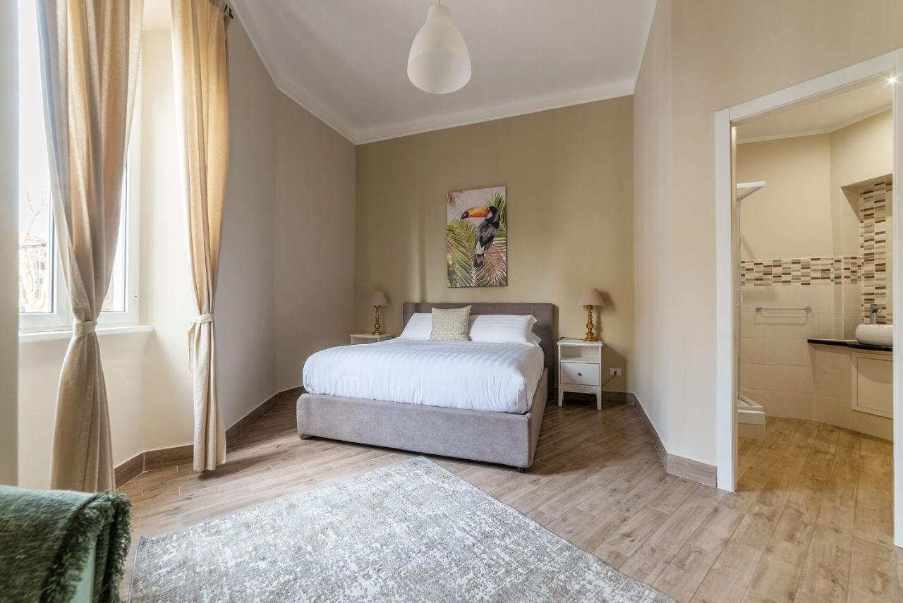 HospitalityRome Luminoso appartamento — 4-Star Luxury Hotel in Rome, Italy
