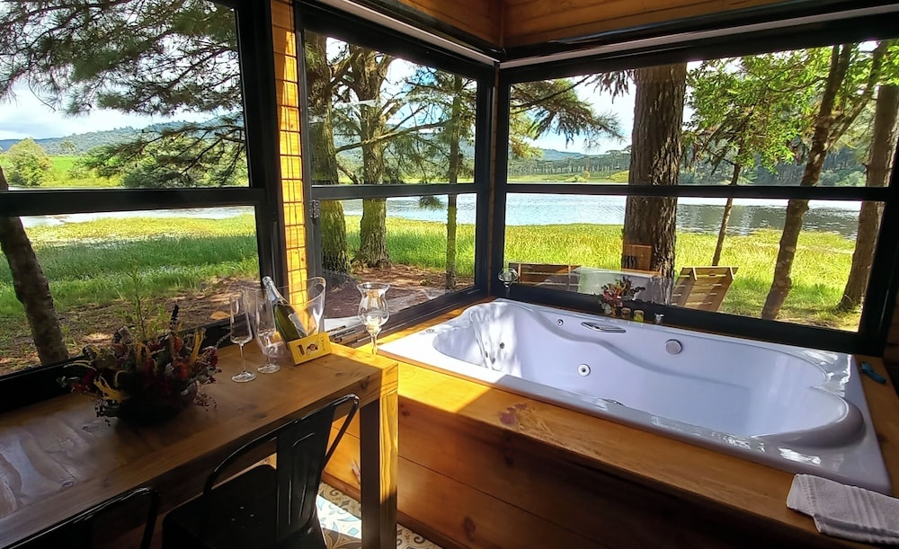 Ilhas do Perimbó - carbon neutral hotel in Otacilio Costa