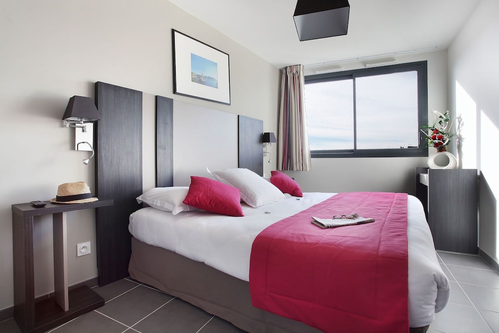 Appart hotel Odalys City Marseille Centre Parc Chanot Velodrome in Marseille, France