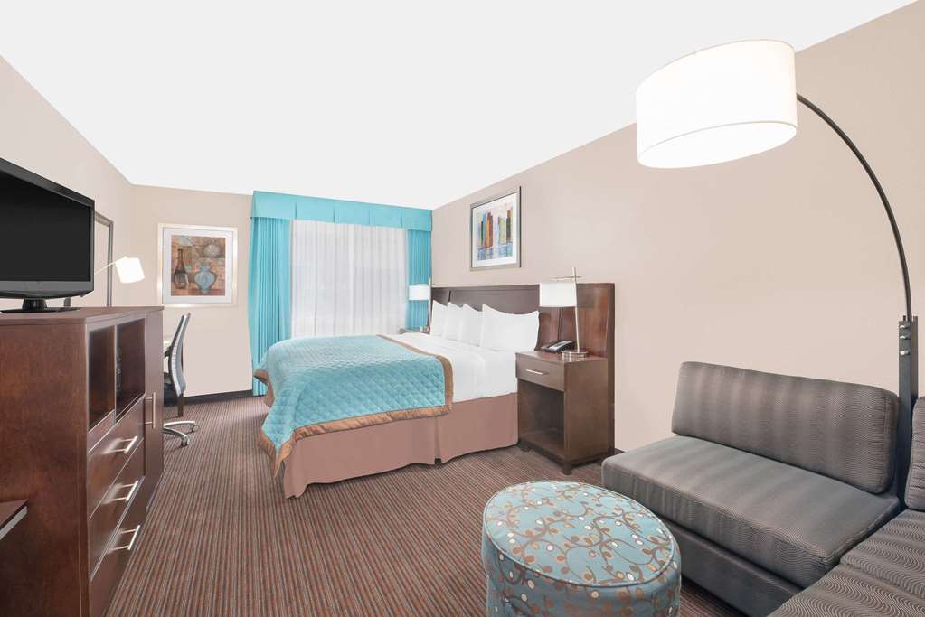 Wyndham Garden Midland - photo 12