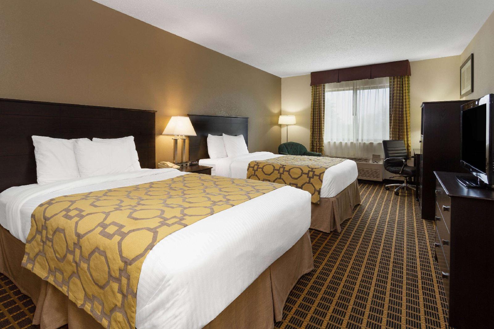 Baymont by Wyndham Harvard - photo 10