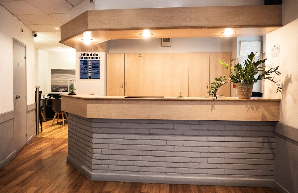 Comfort Hotel Nation Père Lachaise