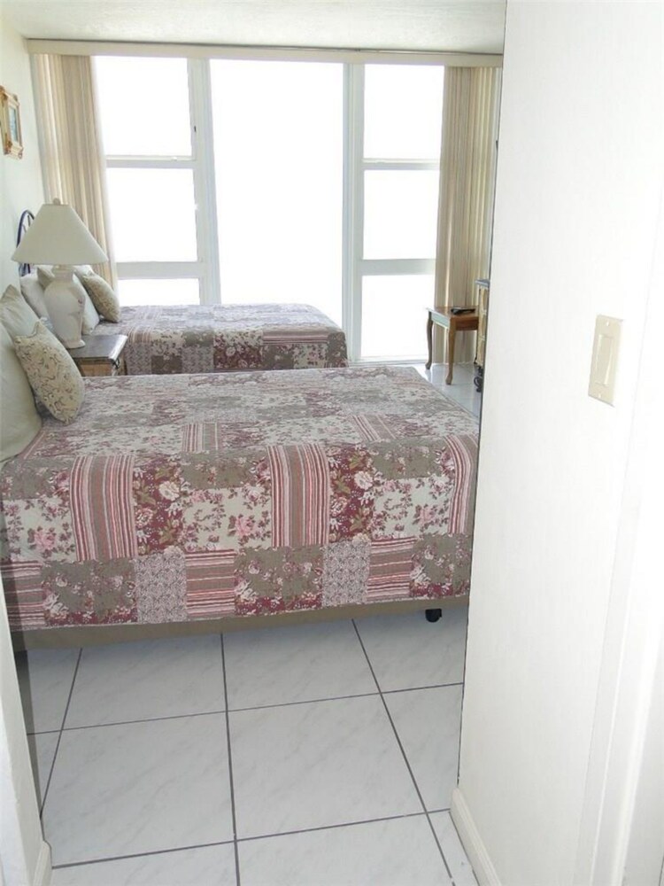 Galt Ocean Gem 1 1 Direct Ocean View 9 - photo 6