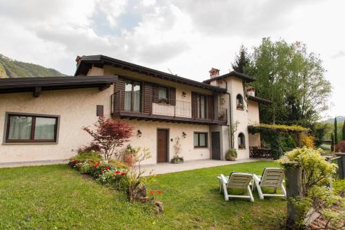 Casa vacanze Il Noce — 4-Star Luxury Hotel in Sovere, Italy