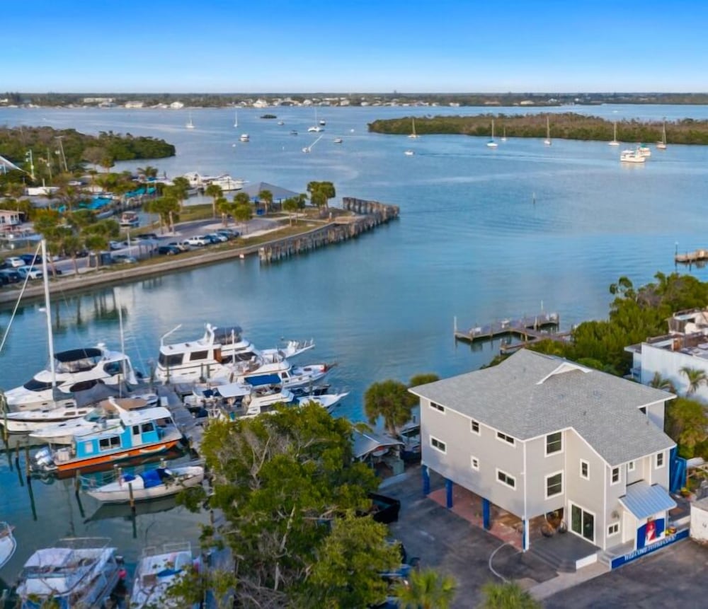 Chadwick Cove Resort & Marina - photo 34