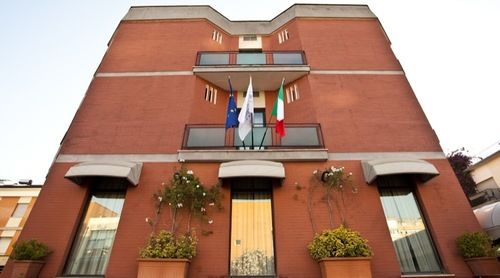 Hotel de la Ville Central — hotel in Latina