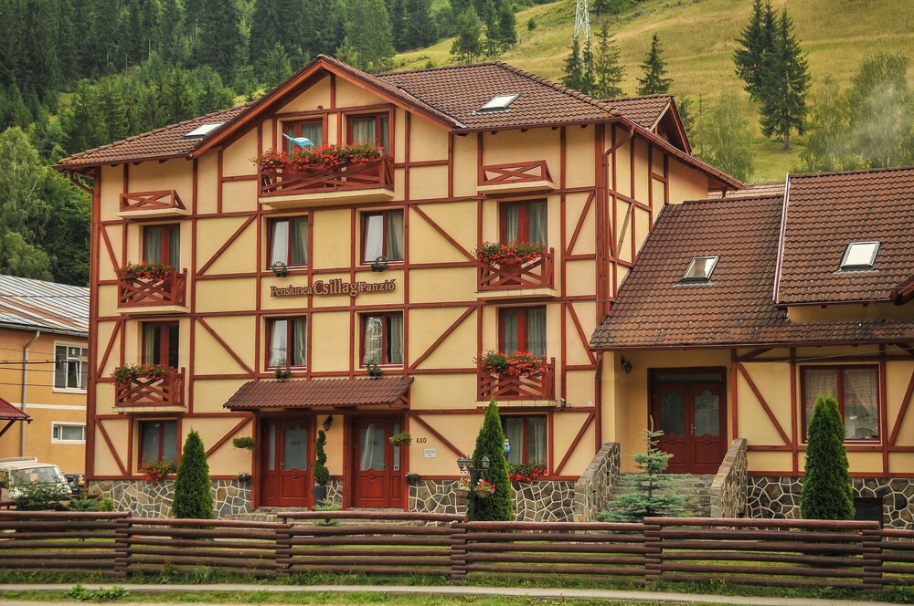 Csillag Panzió — 4-Star Luxury Hotel in Lunca De Jos, Romania