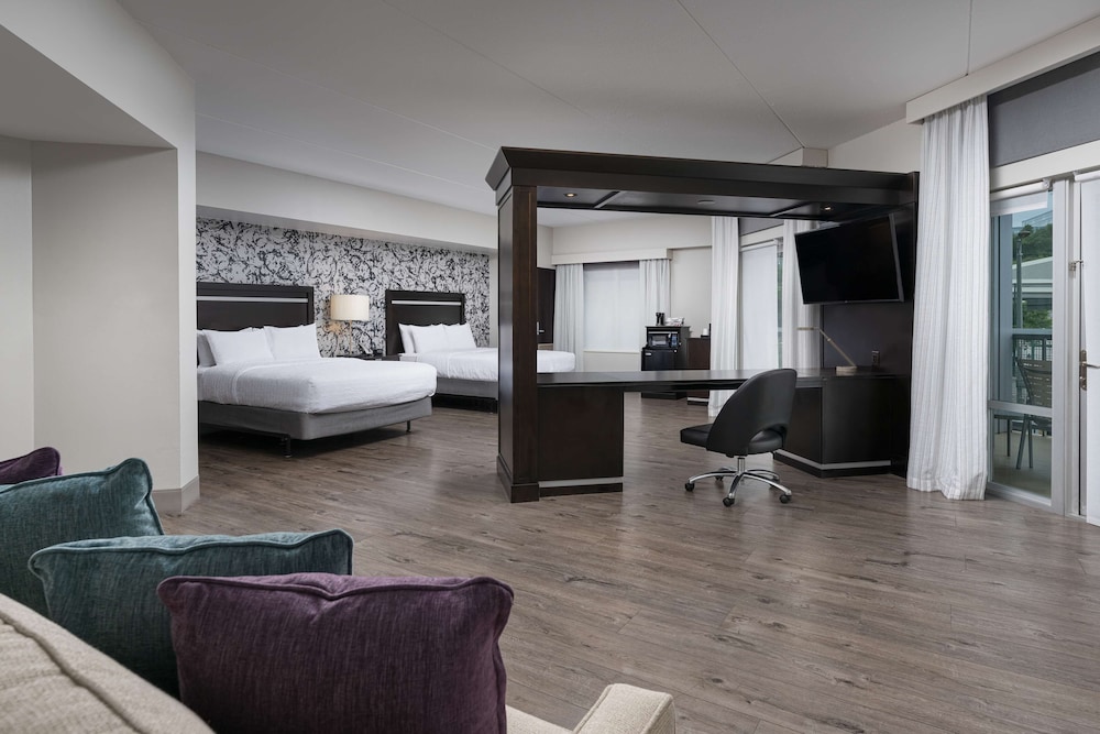 Hampton Inn & Suites Chattanooga Downtown - photo 6