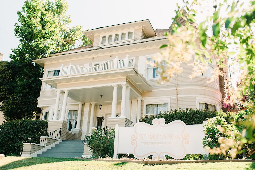 Vizcaya in Sacramento, United States