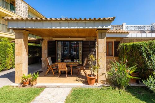 villa can Jaume — 4-Star Luxury Hotel in Port D'alcudia, Spain