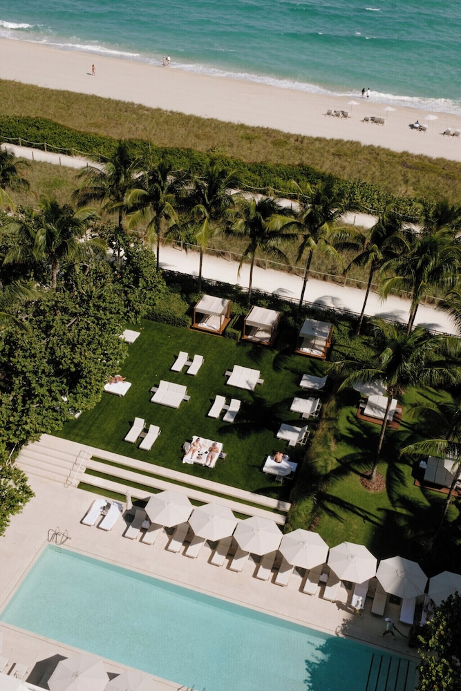 Four Seasons Hotel at The Surf Club - photo 81
