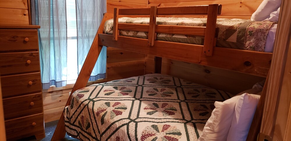 Weirs Beach Motel and Cottages - photo 12