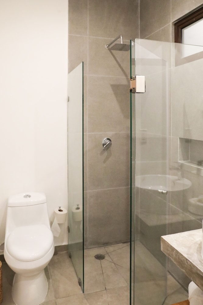 Bathroom shower