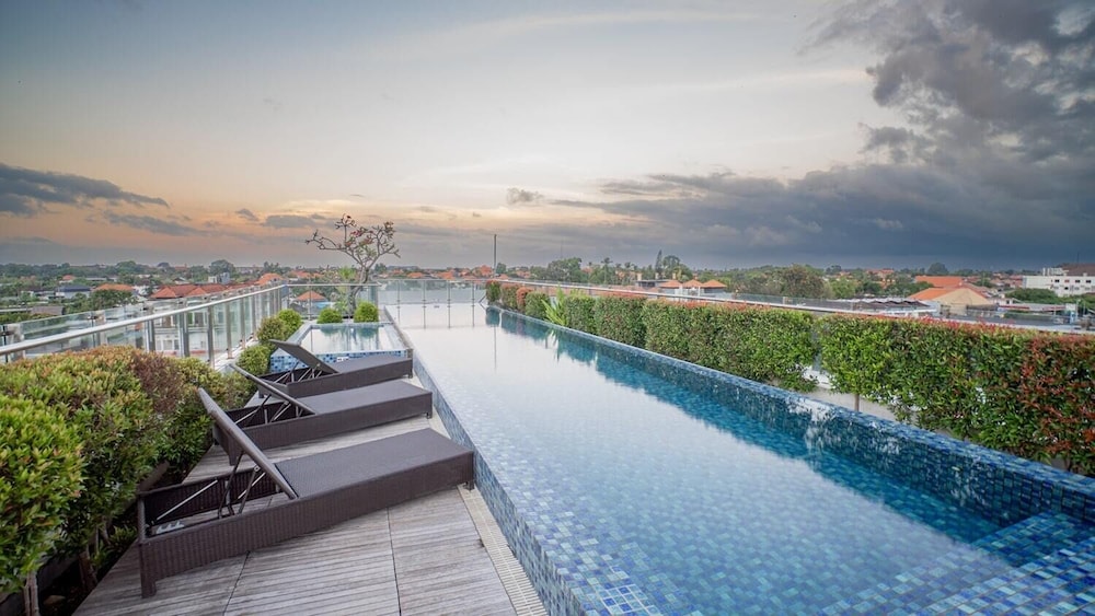 NIMS Hotel Seminyak — hotel in Bali