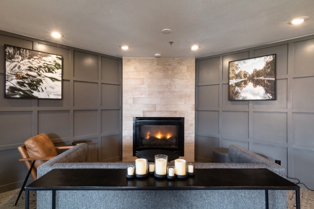 Oxford Suites Chico - photo 3