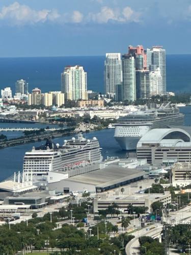 Glamorous Gale Miami Ocean View Balcony Resort & Spa - featured photo
