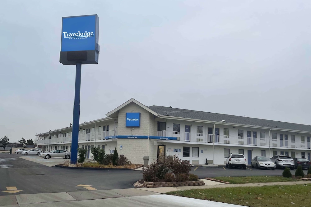 Travelodge by Wyndham Madison Heights MI - featured photo