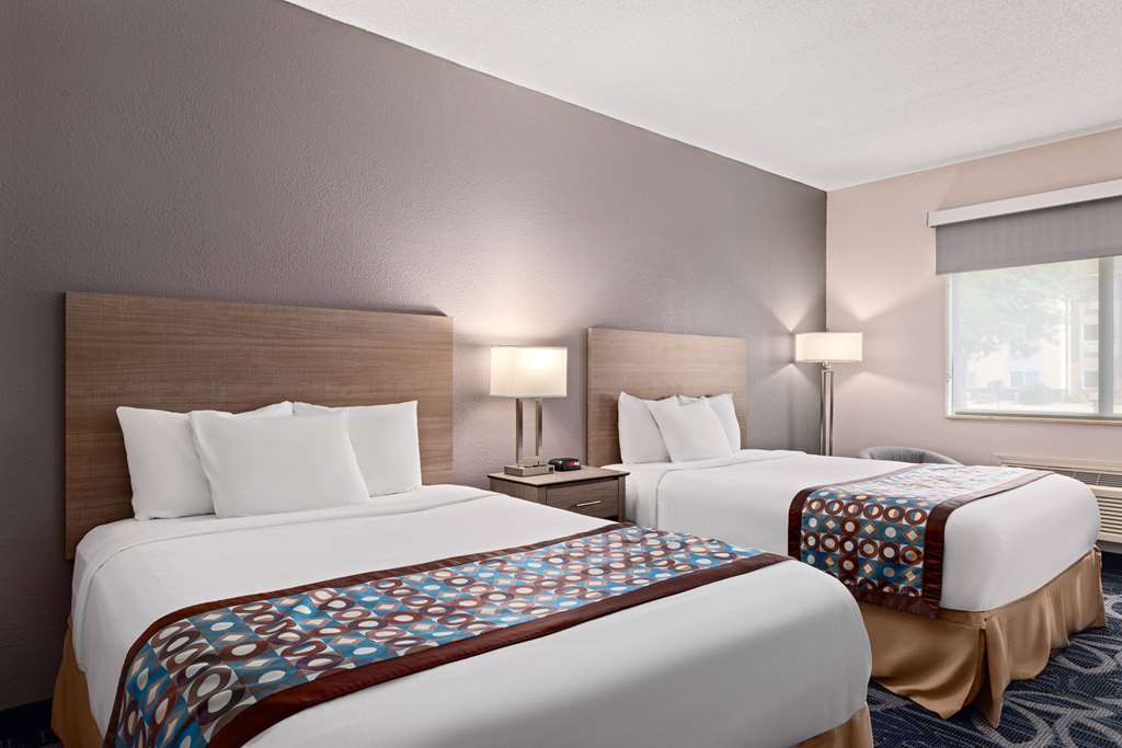 Baymont by Wyndham Waterloo - photo 28