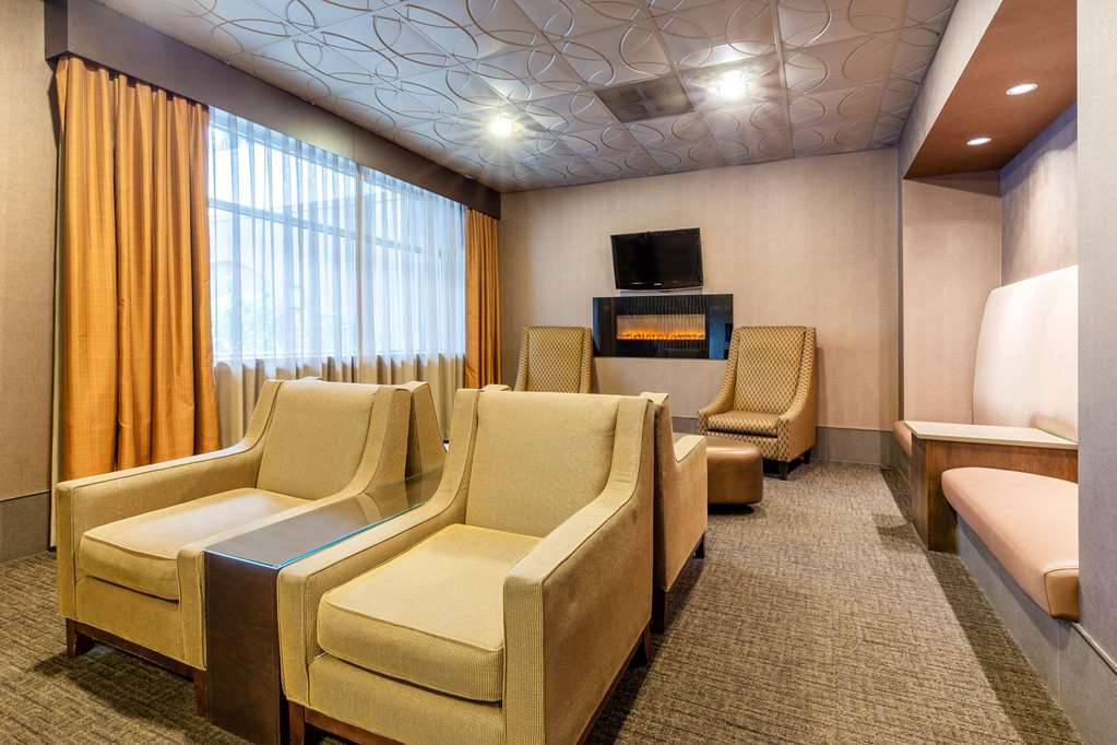 La Quinta Inn & Suites by Wyndham Seattle Downtown - photo 23