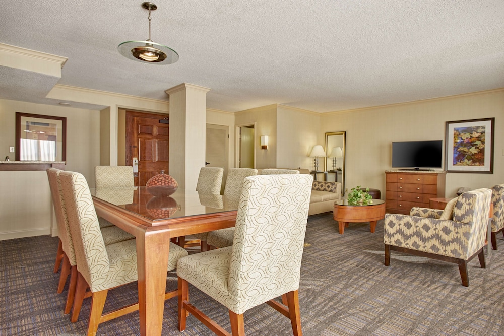 Hilton Knoxville - photo 20