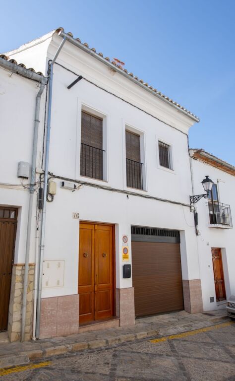 La Casa de Enfrente — 4-Star Luxury Hotel in Antequera, Spain