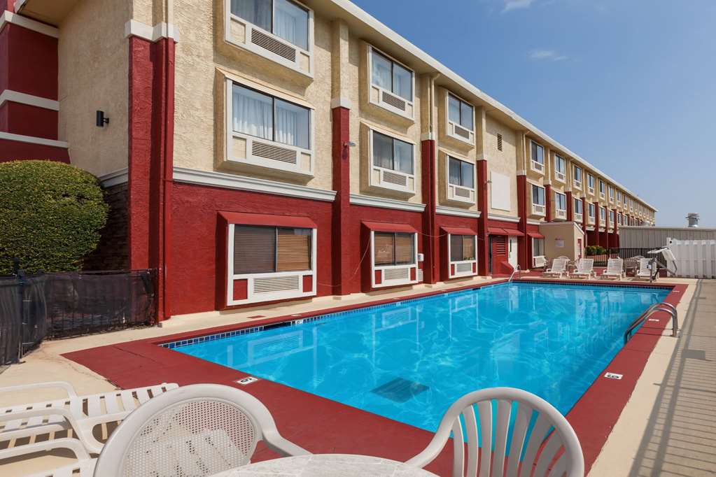 Ramada by Wyndham Oklahoma City Airport North - photo 5