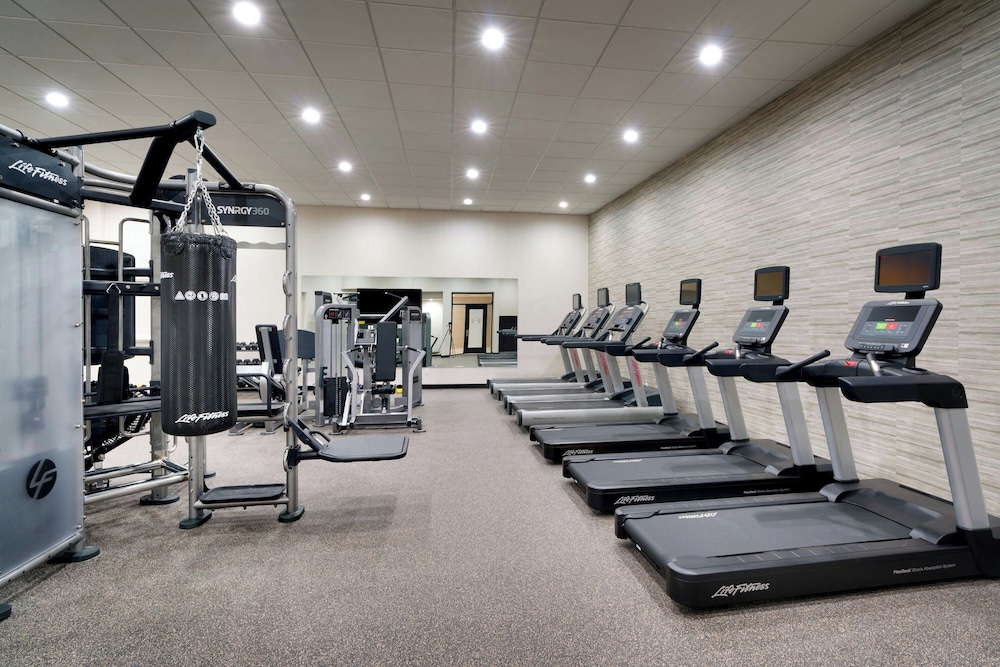 Courtyard by Marriott Charlotte Airport LoSo - photo 26