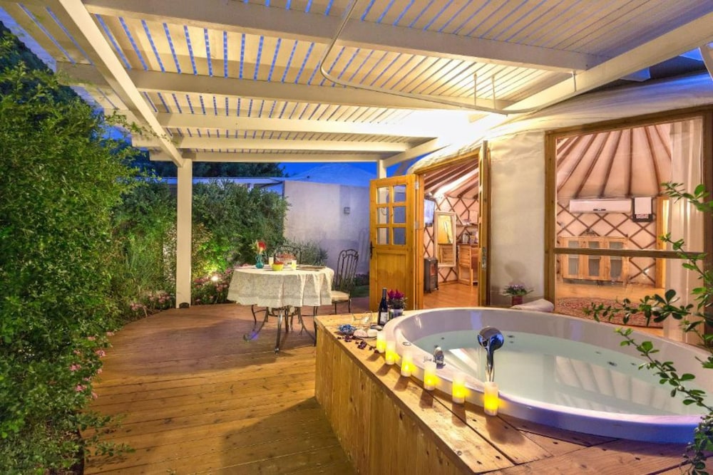 Helios Luxury Suites — 4-Star Luxury Hotel in Rosh Pinna, Israel