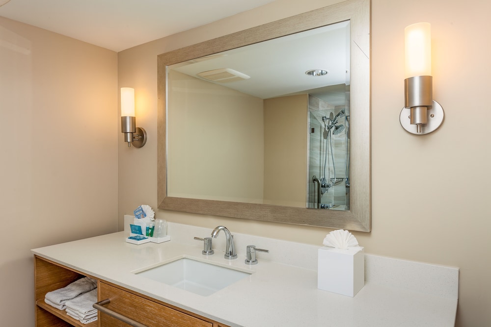 Holiday Inn Express & Suites La Jolla Windansea Beach by IHG - photo 19