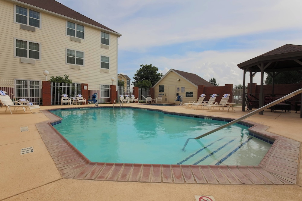 TownePlace Suites by Marriott Lubbock - photo 33